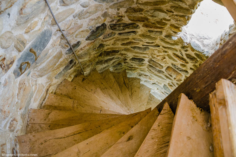 Castelul de lut Valea Zanelor Porumbacu de Sus 6