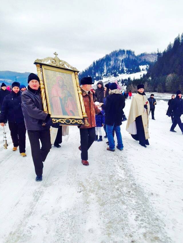 Boboteaza in Bucovina 4 - foto Coca Cotoc Rdp