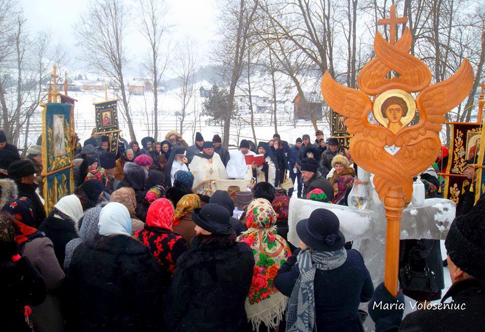 Boboteaza la Moldova-Sulița, Suceava - foto Maria Voloseniuc