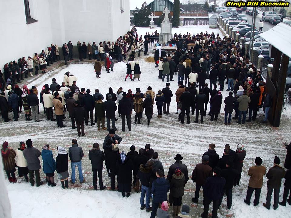 Boboteaza la Straja, jud. Suceava 3 - foto Straja DIN Bucovina