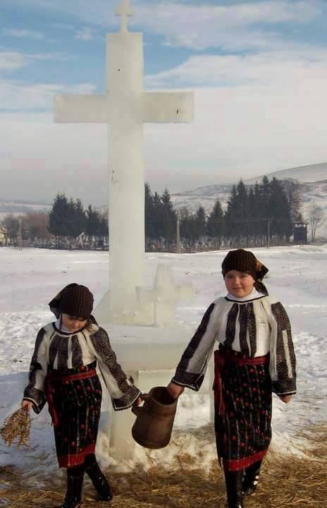 Boboteaza-n Bucovina - foto Alexandru Brădăţan