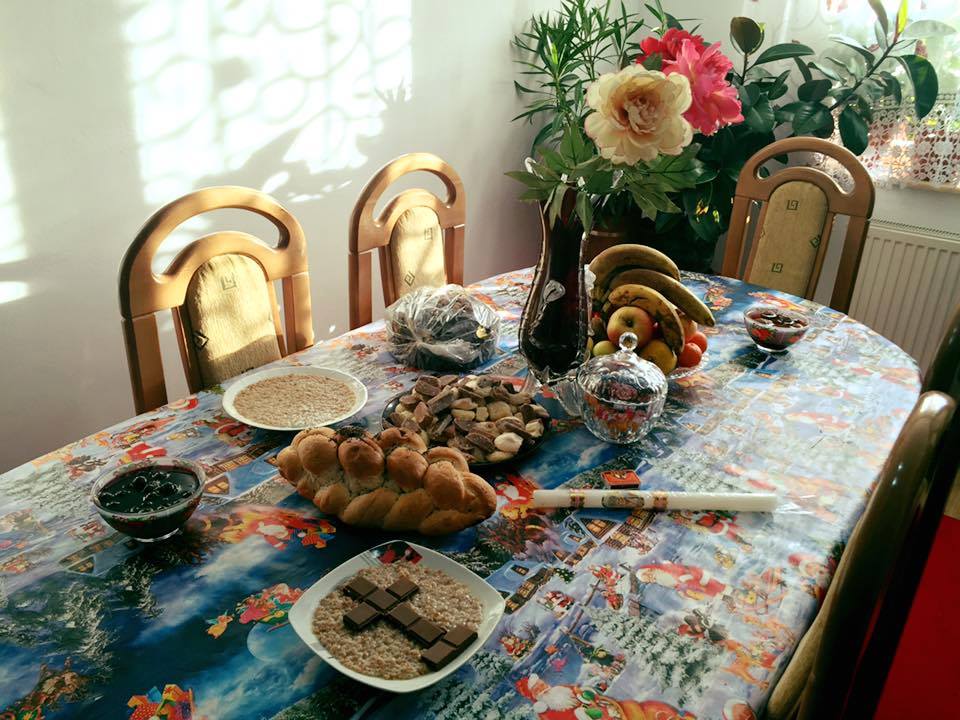 In așteptarea părintelui de Boboteaza in Comuna Marginea - foto Ionela Marioara Vasiloschi