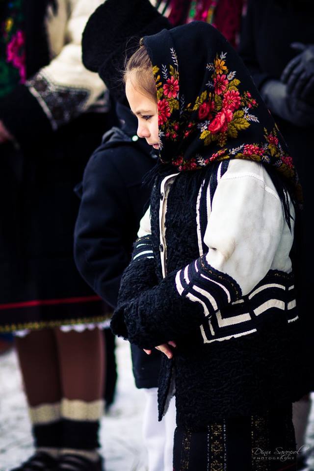 Tradiţii de Boboteaza in Sadova, jud. Suceava 3 - foto Dinu Savopol Photography