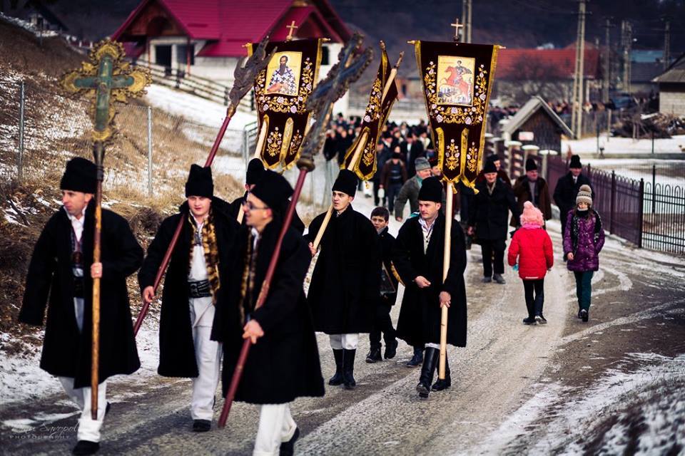 Tradiţii de Boboteaza in Sadova, jud. Suceava - foto Dinu Savopol Photography