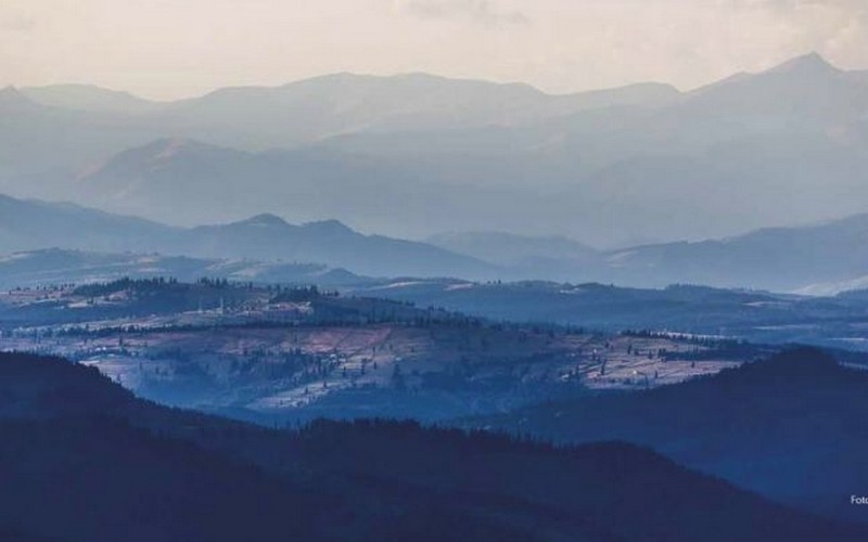 Ţara Dornelor dimineaţa. FOTO Cristian Vasile