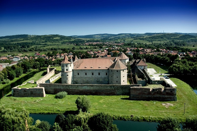 Cetatea Făgăraş, al doilea cel mai frumos castel din lume