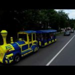 VIDEO: Sinaia Expres – Trenulețul care vizitează Obiective Turistice Importante, Sinaia