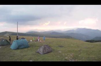 VIDEO: Night on top of Muntele Gaina, Romania (GoPro timelapse)