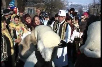 VIDEO: Traditii si obiceiuri din comuna Preutesti , judetul Suceava 18