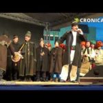 VIDEO: Obiceiuri de iarnă din Bunești – Festivalul „Sfântă-i brazda plugului” Fălticeni 2017