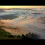 VIDEO: Răsărit în inima Bucovinei (Paltinu, Suceava) – Filmare aeriană 4K