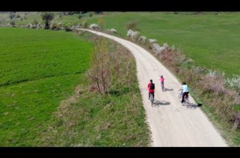 VIDEO: Traseu de bicicleta pentru toata familia prin Judetul Sibiu – Filmare aeriana Mavic Air