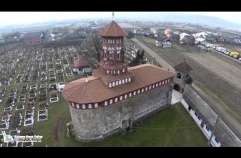 VIDEO: Biserica Albă din Baia (filmare aeriană)