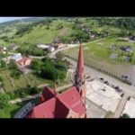 VIDEO: Biserica romano-catolică din Cacica (filmare aeriană)