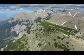 VIDEO: Munții Bucegi: Șaua Strungă & Șaua Bătrâna / Filmare aeriană 4K #DeasupraMuntilorRomaniei – Mai 2020