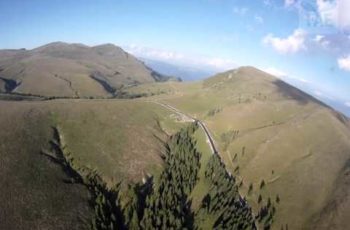 VIDEO: Filmare aeriana deasupra rezervatiei naturale Bucegi din Muntii Carpati