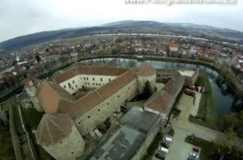 VIDEO: Aerial video of Fagaras mediaval fortress – „Cetatea Fagarasului”