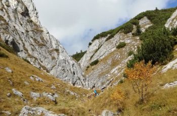 FOTO Toamna in Cheile Zănoagei – cascada 7 Izvoare – Lacul Scropoasa, Canionul Horoabelor